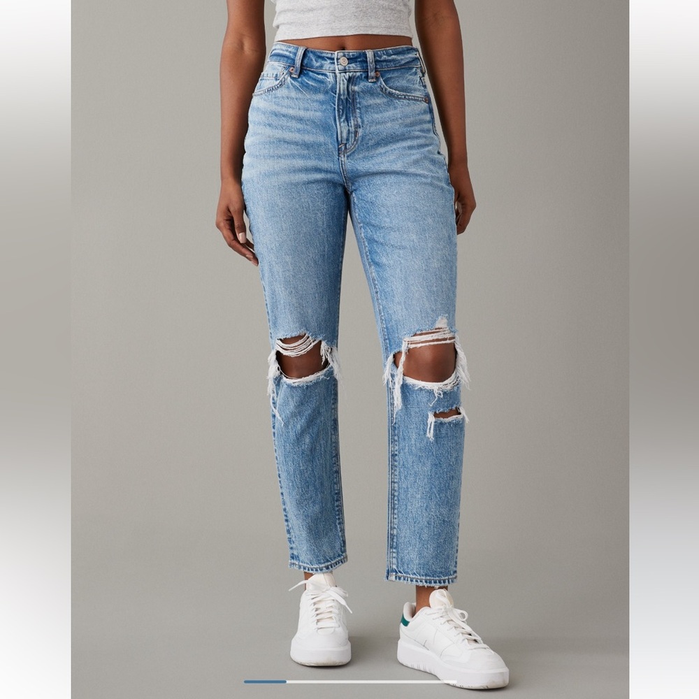 American Eagle Light Blue Strigid Ripped High Rise Mom Jeans